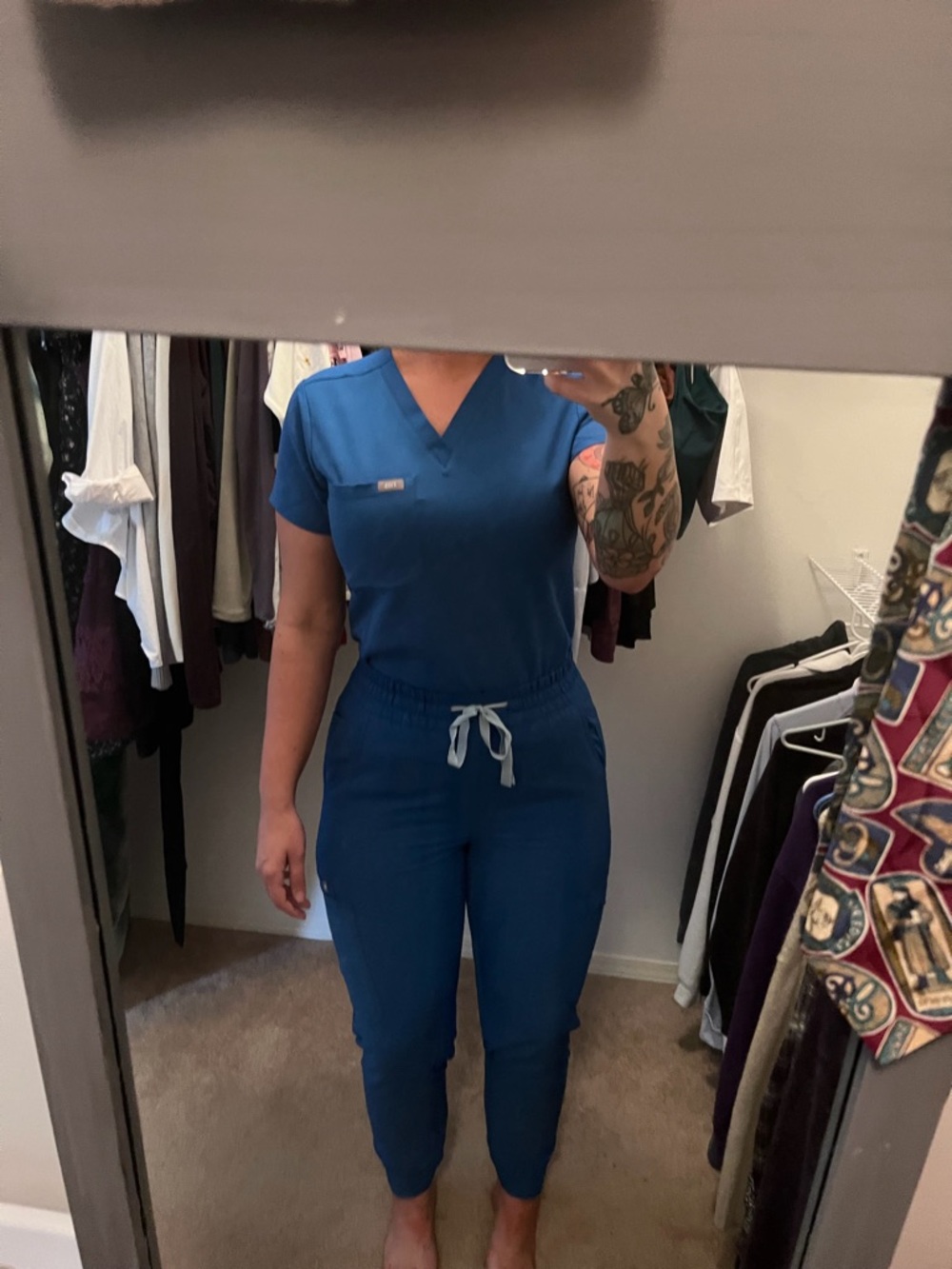 Figs Women's Scrub Jogger Set in Royal Blue